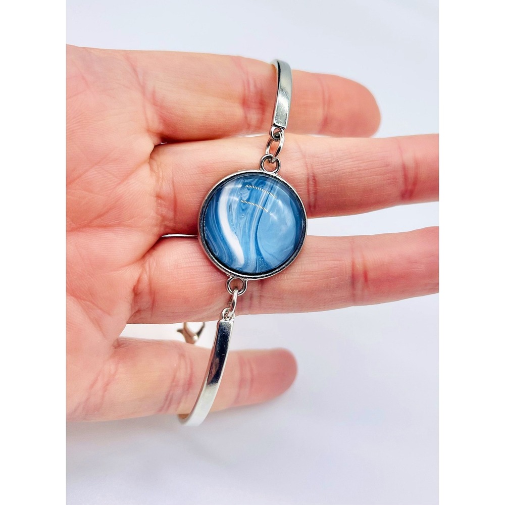 Acrylic Paint Skin Jewelry Bracelet - Picture 2 of 3